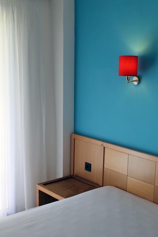 Despotiko Apt. Hotel & Suites Toroni Habitación foto